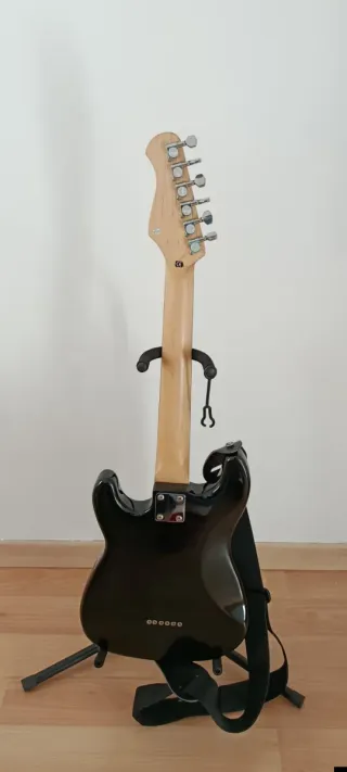 Guitarra eléctrica junior SIN apenas uso