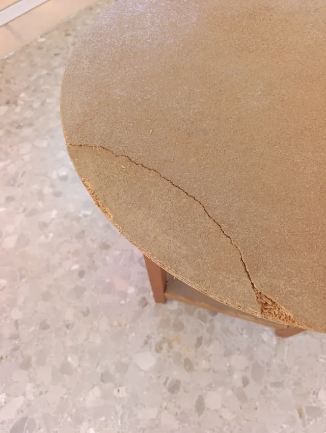 Mesa camilla de madera, redonda.