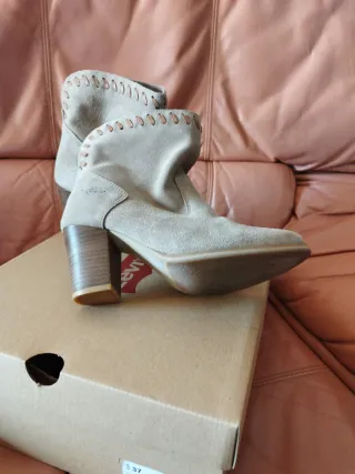Botines Levi's piel beige/marrón T.37