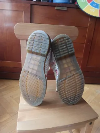 Botas Dr. Martens Talla 39 Flores