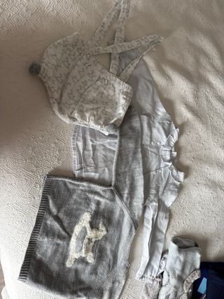 4 Conjuntos Niña 12/18 Meses