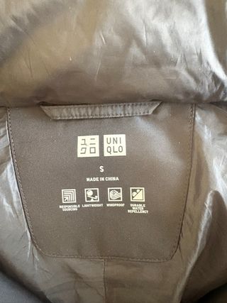 Plumífero corto Uniqlo negro hombre