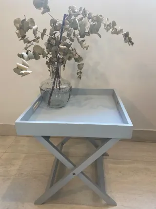 Mesa auxiliar plegable gris