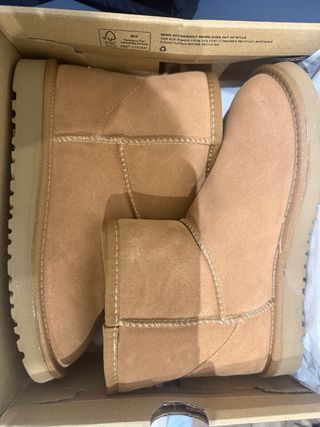 Stivali UGG marroni taglia 39