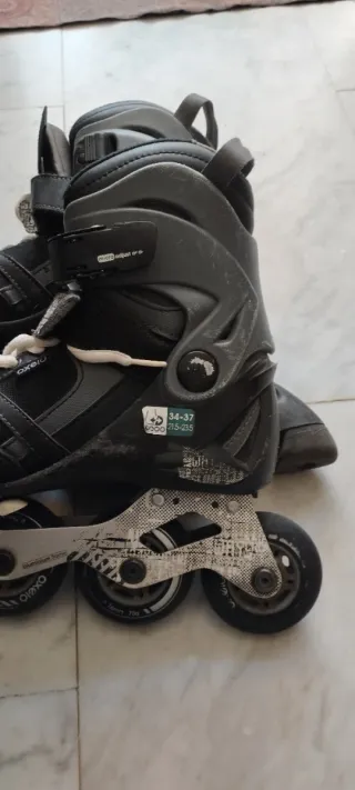 Patines en línea, protecciones, casco y bolsa