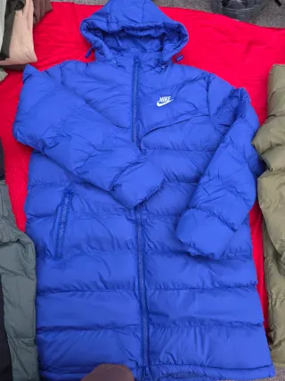 Chaqueta Nike acolchada azul