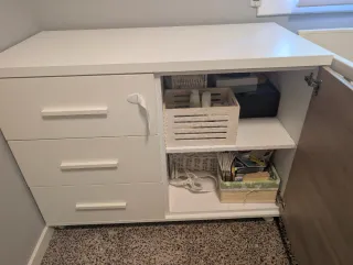 Habitación infantil: Maxicuna y cómoda