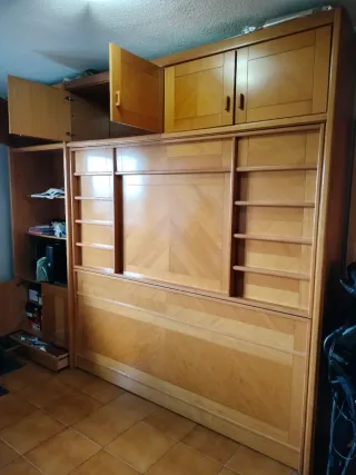 Dos literas plegables.