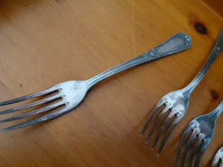 Lote cubertería antigua metal