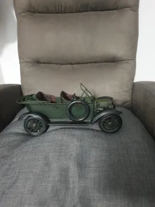 Coche de colección verde