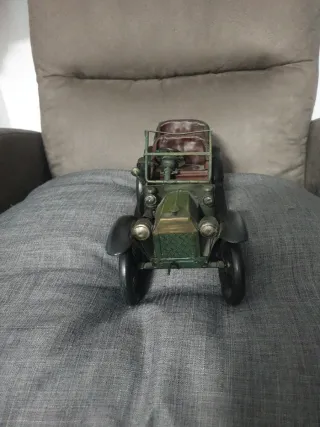 Coche de colección verde