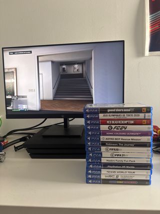 Consola Sony PS4 (pantalla no incluida)