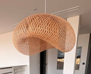 Pantalla de bambú trenzado