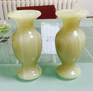 Jarrón de jade blanco y verde