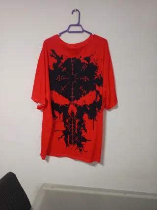 Camiseta hombre calavera roja