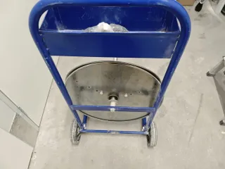 Herramienta flejadora metálica