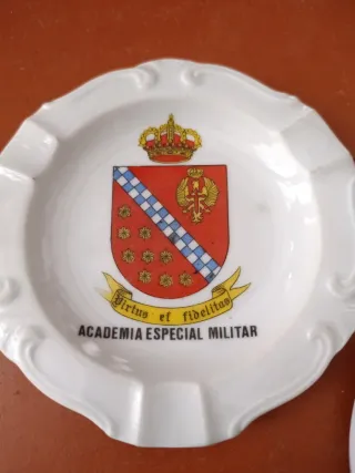 Lote 3 Ceniceros Militares Cerámica