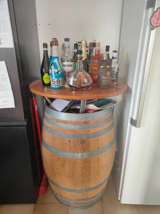 Botte taverna legno e metallo