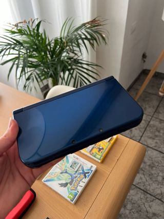 Nintendo NEW 3DS XL Azul + Juegos
