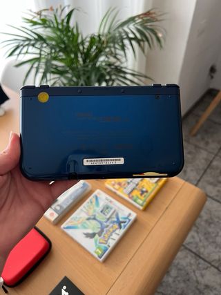Nintendo NEW 3DS XL Azul + Juegos