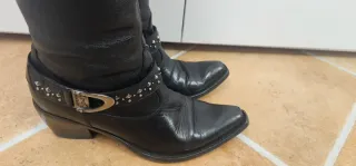 Stivali Nero Giardini neri con borchie