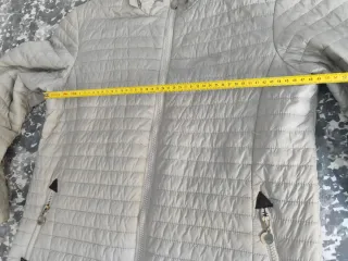 Cazadora reversible acolchada floral