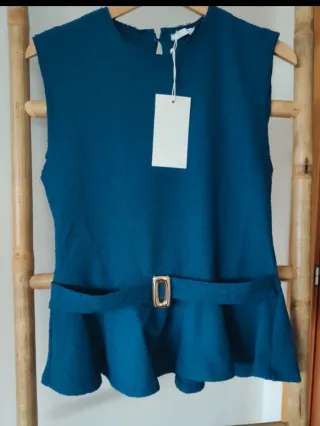 Top Zara peplum azulón