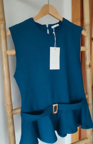 Top Zara peplum azulón