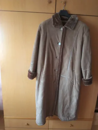 Abrigo sintético mujer