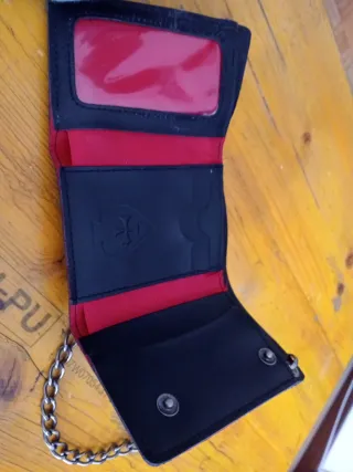 Cartera Independent con cadena