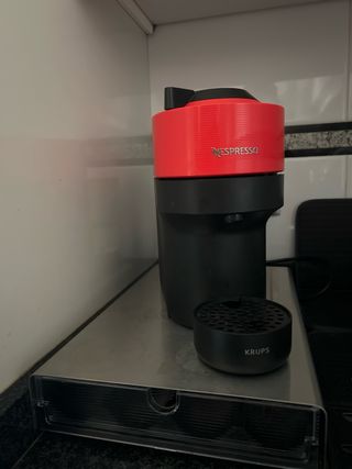 Cafetera NESPESSO Vertuo Pop KRUPS Blanco