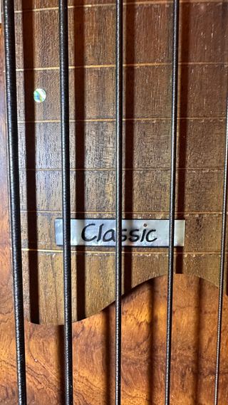 Bajo Washburn CB-15QB 5 cuerdas