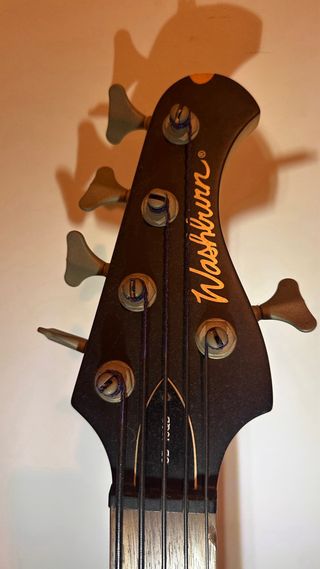 Bajo Washburn CB-15QB 5 cuerdas
