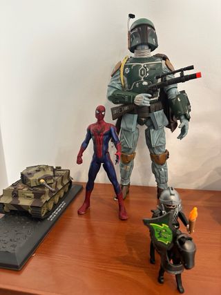 Figuras Star Wars: Boba Fett, Spiderman, AT-ST,