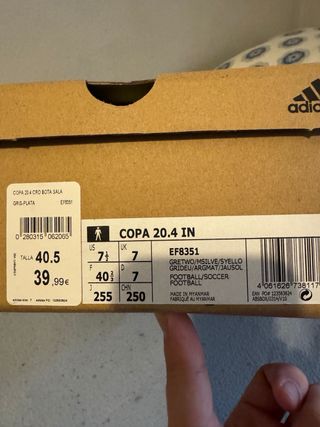 Zapatos de fútbol sala Adidas grises y amarillos