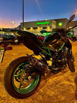 Kawasaki Z900 Full 2024 - 12.900 km
