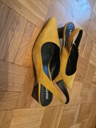 Zapatos Mango amarillos ante