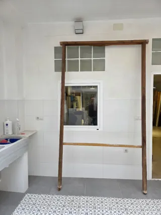 Puerta doble mobila vieja