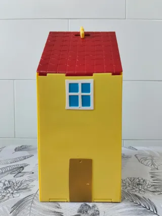 Casa Juguete Peppa Pig con muñecos