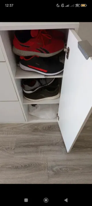 Zapatero blanco buen estado