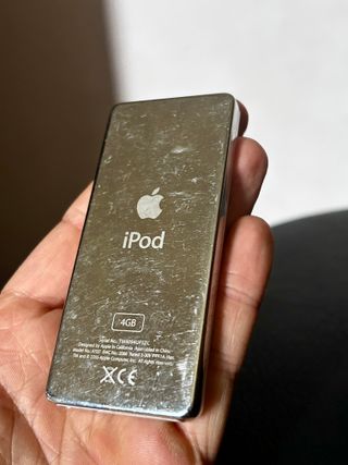 Apple iPod Nano 4GB 1st Gen. A1137 Bianco Working