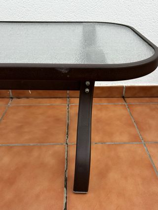 Mesa exterior cristal y metal