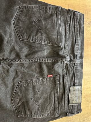 Tejanos Levi's Negros