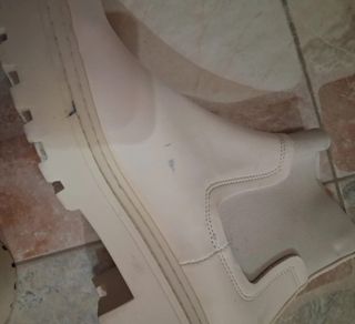 Botas blancas estilo Chelsea