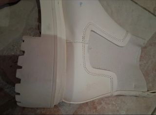 Botas blancas estilo Chelsea