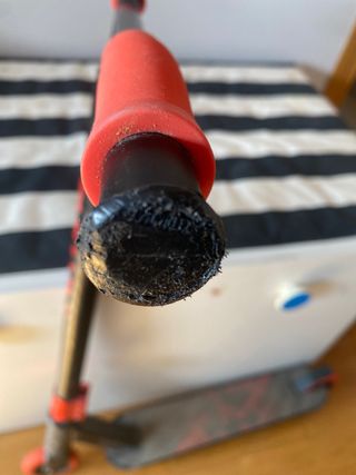 Patinete freestyle negro y rojo