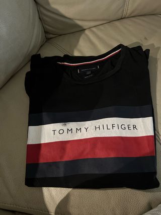 Camiseta Tommy Hilfiger Talla L Negra