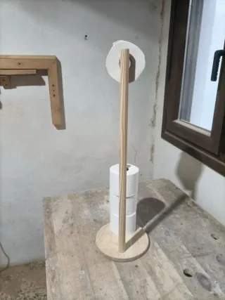 Porta rollos de madera para papel higiénico