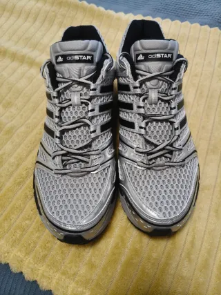 Deportivas adiSTAR control 5 Negras y Plateadas