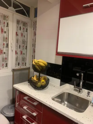 Muebles de cocina rojos alto brillo